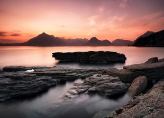 A 174 second exposure taken after the Sun had set behind the Black Cuillin mountains, from the rocky shore of Elgol on the Isle of Skye, Scotland.<br /><a href="https://fineartamerica.com/featured/skye-sunset-afterglow-grant-glendinning.html"><font>Buy Print or Canvas</font></a><a></a>   <a href="https://fineartamerica.com/featured/skye-sunset-afterglow-grant-glendinning.html"><img src="https://www.photoscotland.net/captionpic/Pixels.png" alt="Pixels.png" /></a><a></a>
